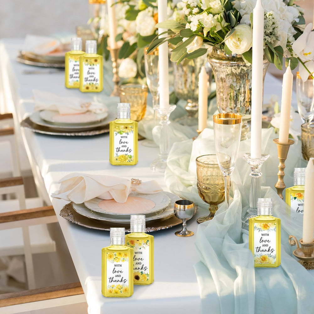 Piuaeue wedding flower design doubles as decor and gift.