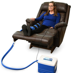 Polar Active Ice 3.0 therapy pad uses elastic belts for secure knee fit.