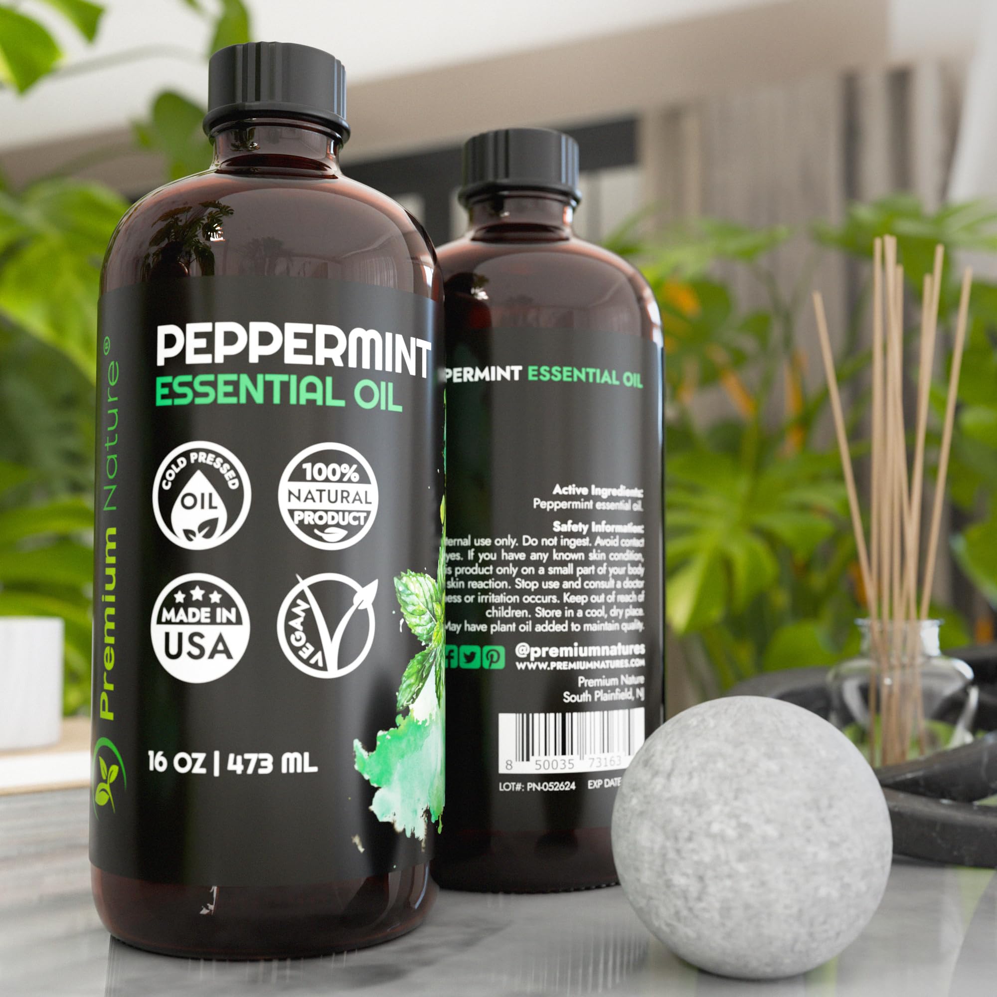 Premium Nature peppermint oil for DIY blends enhances aroma in crafts.