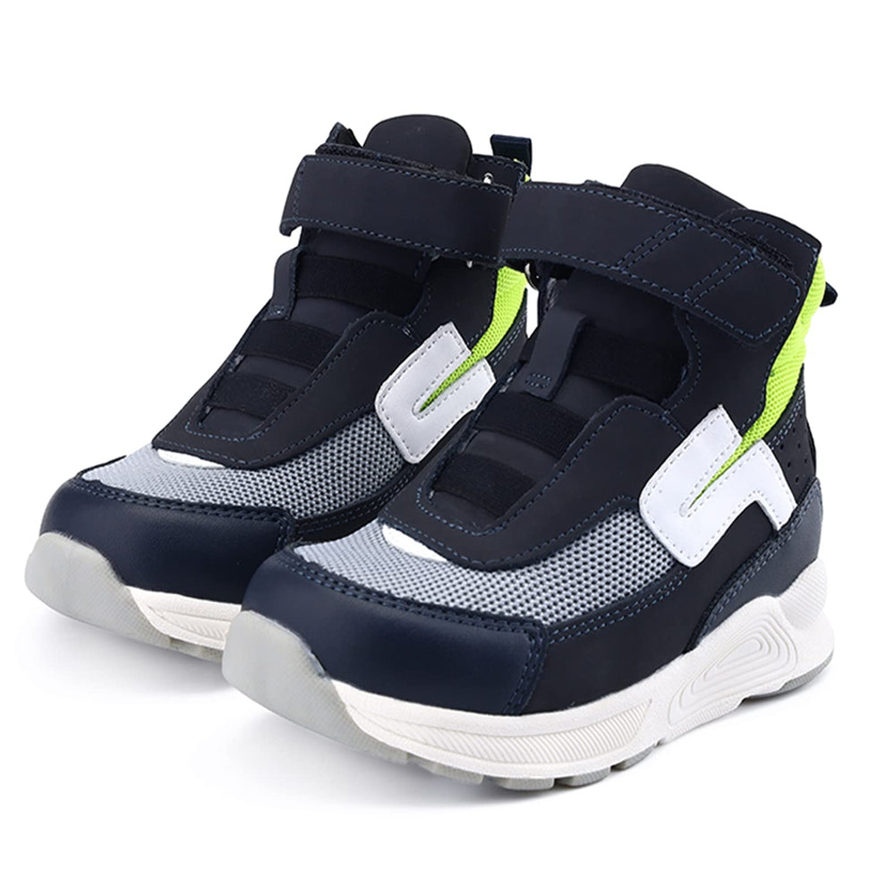 Princepard orthopedic kids shoes green front view with stable ankle support.