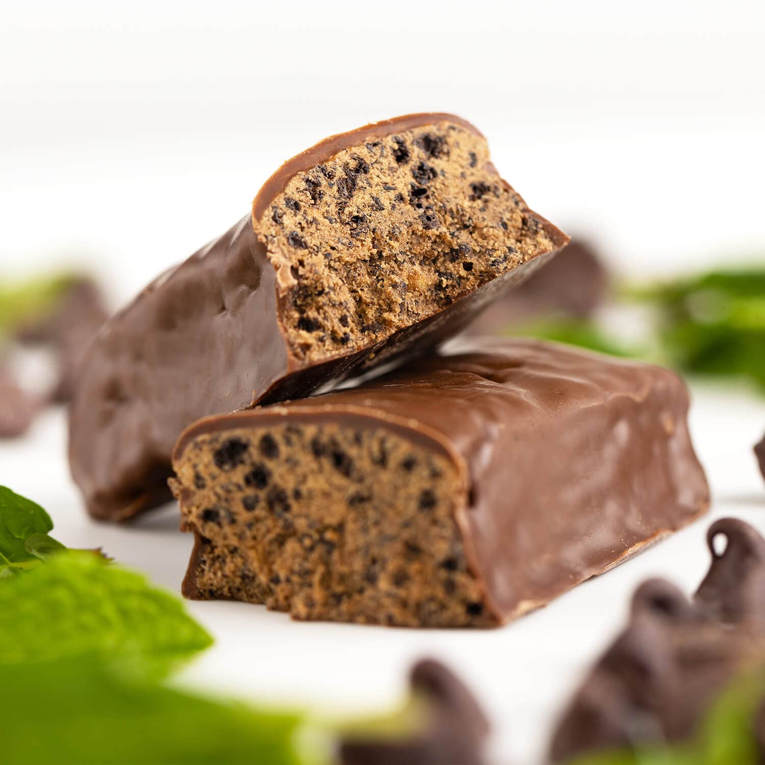 PROBAR Mint Chocolate Bar full-size display emphasizes 20g protein.