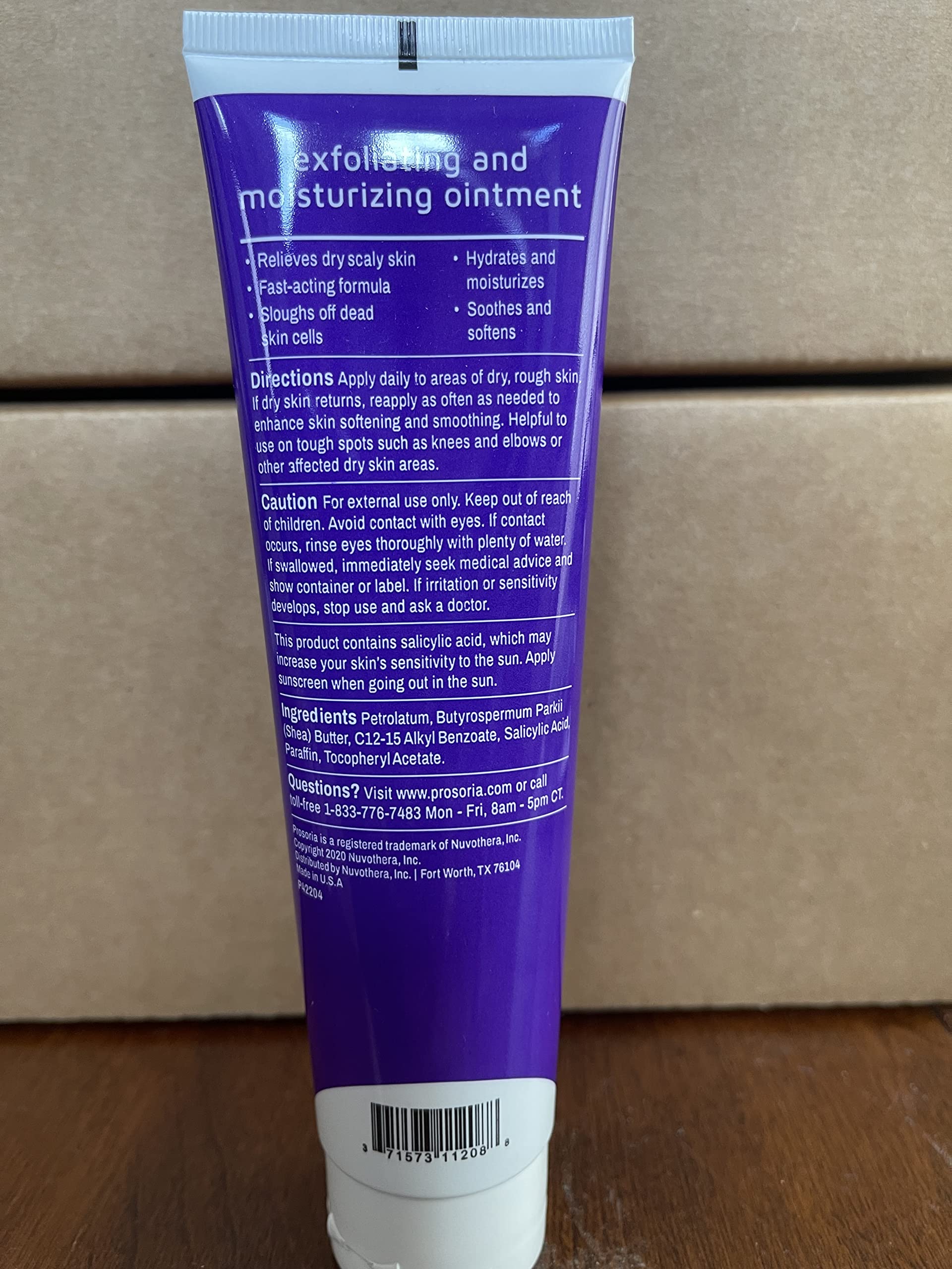 Prosoria treatment gel step-one application close-up ready-to-use.