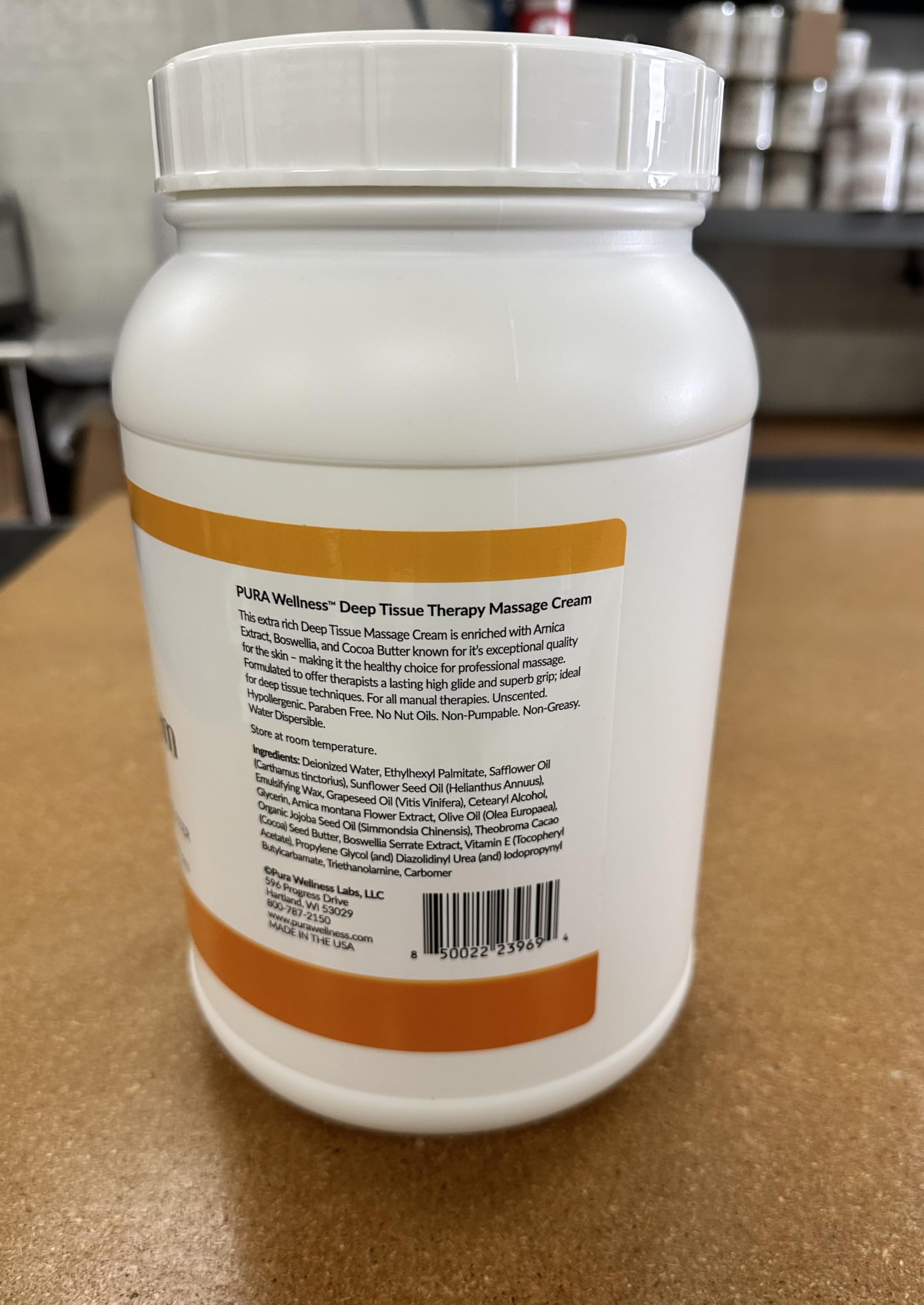 PURA 1st Deep Tissue Therapy pump dispenser for easy, controlled application.