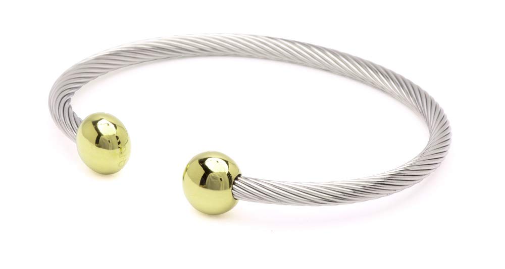 QRAY Combo Deluxe bracelet closeup highlighting premium stainless steel for daily wear