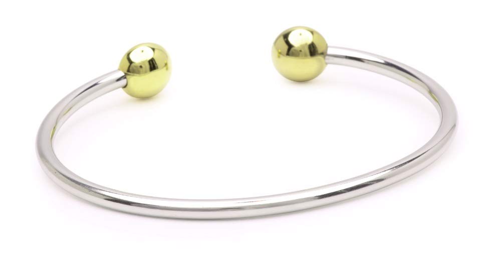 QRAY steel bracelet on arm during hiking suggests reliability.