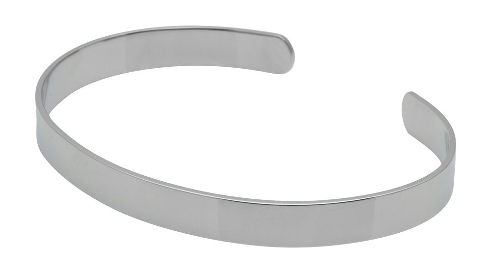 QRAY Lite Steel Golf Bracelet sleek design, suitable for dressy or casual looks.