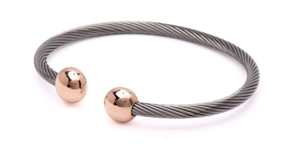 QRAY Rose Gold Deluxe bracelet close-up showing premium finish for daily wear