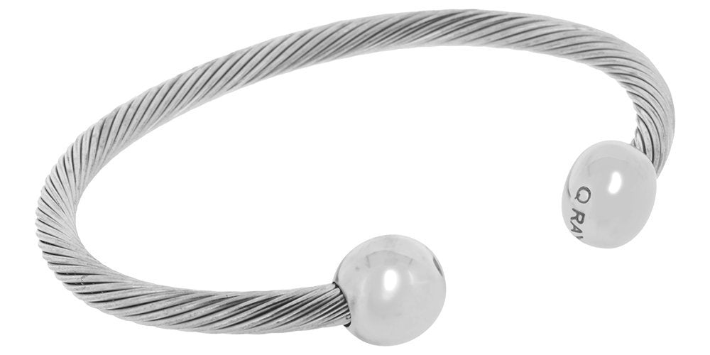 QRAY Silver Deluxe bracelet on wrist highlighting C-shaped design for ergonomic comfort.