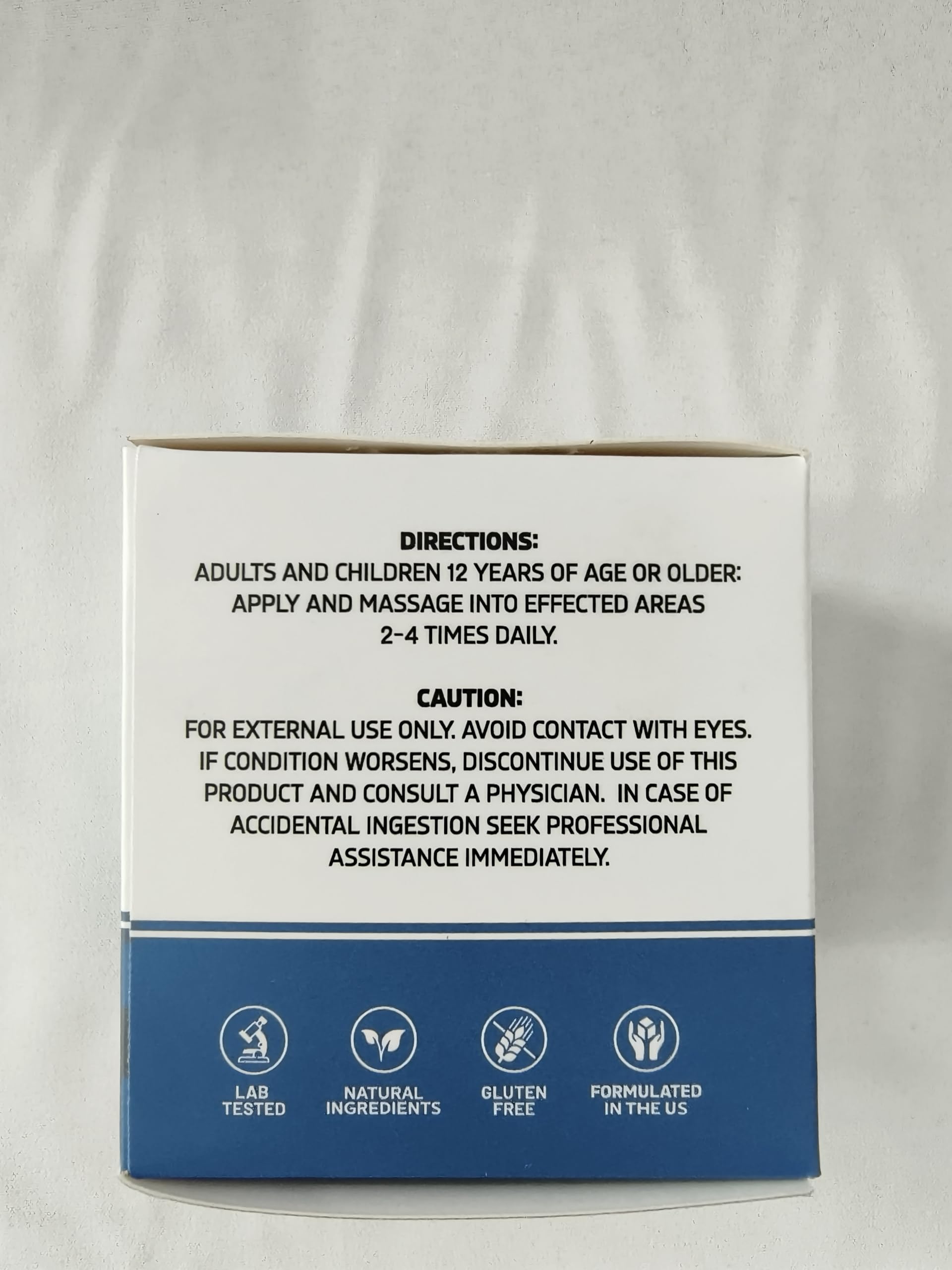 Raitera Nervara Comfort Cream ingredients scene emphasizes natural components for gentle care.