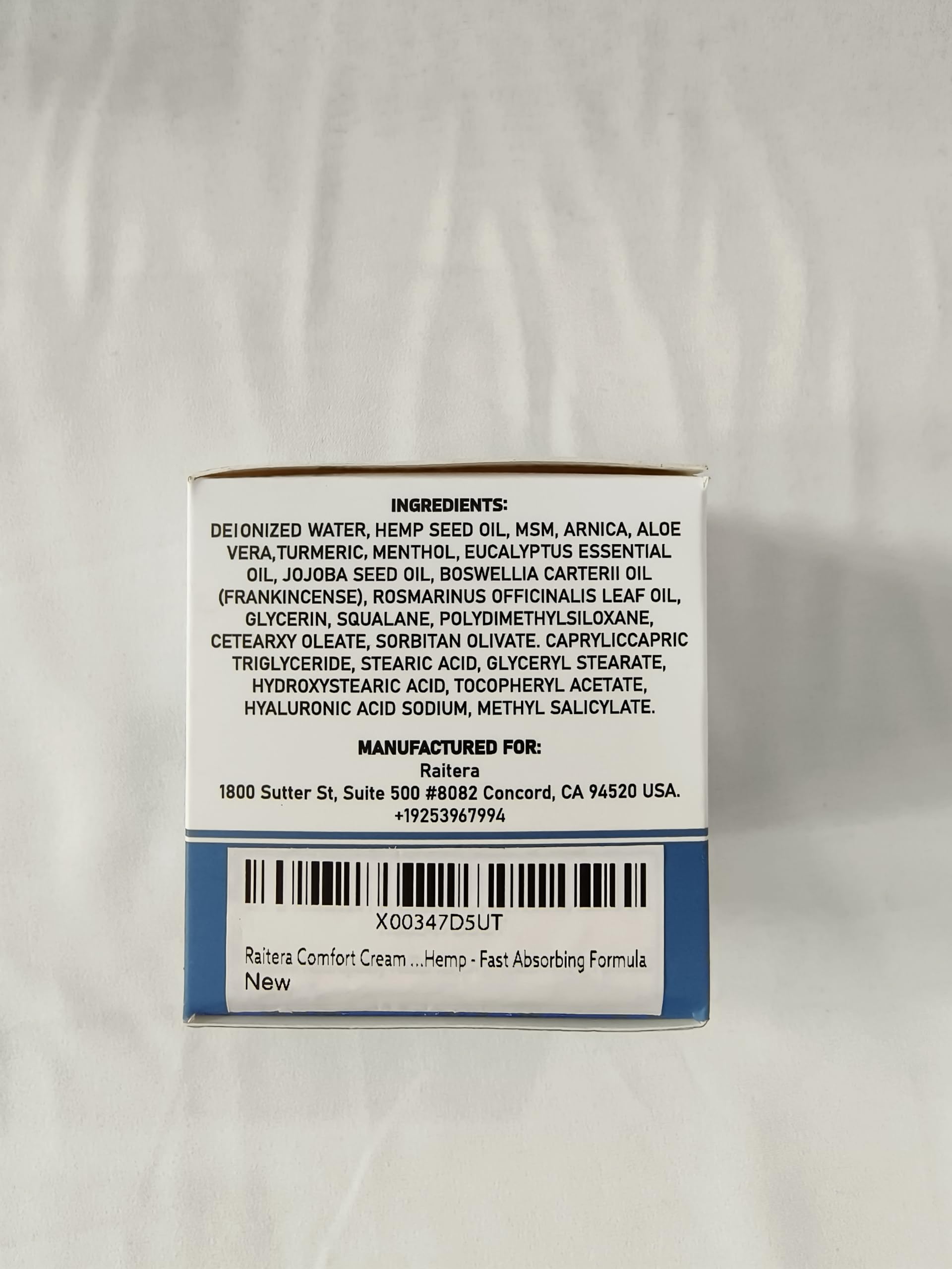 Raitera Nervara Comfort Cream texture close-up highlights lightweight moisturization.
