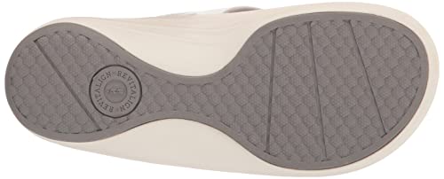 REVITALIGN Yumi APMA-approved footbed supports daily activity.