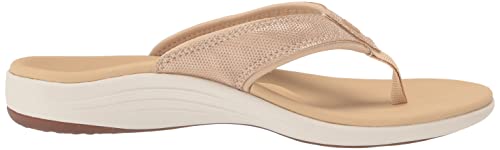 REVITALIGN Yumi non-slip outsole provides trusted grip on wet or dry surfaces.