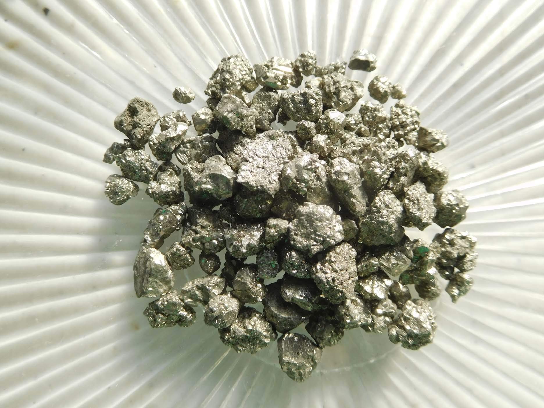 Rise Perspective Pyrite medium chips for grounding and abundance.