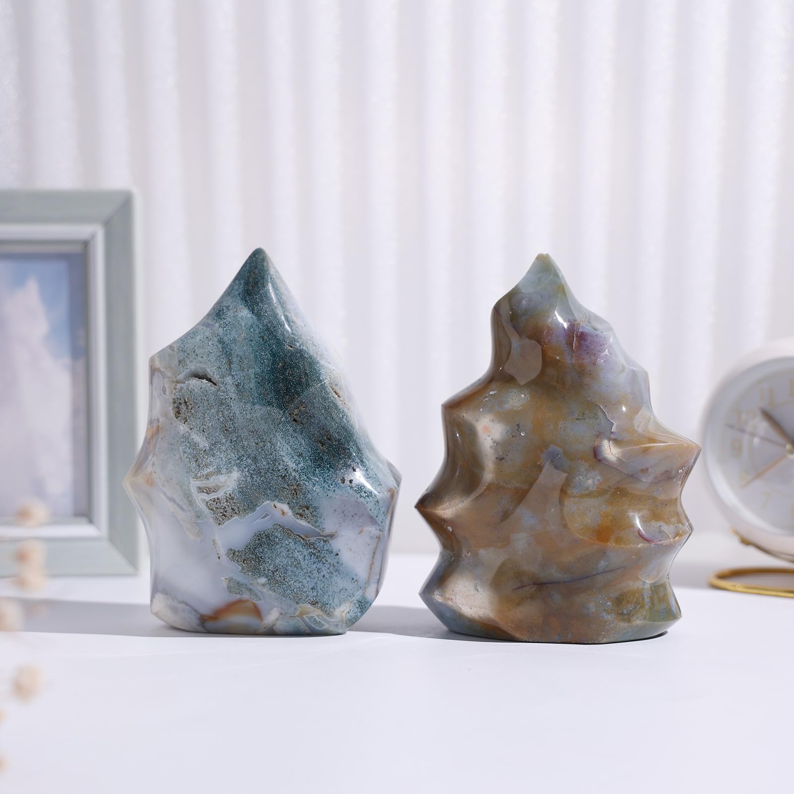 Rockcloud Ocean Jasper flame tower with flat base for stable display