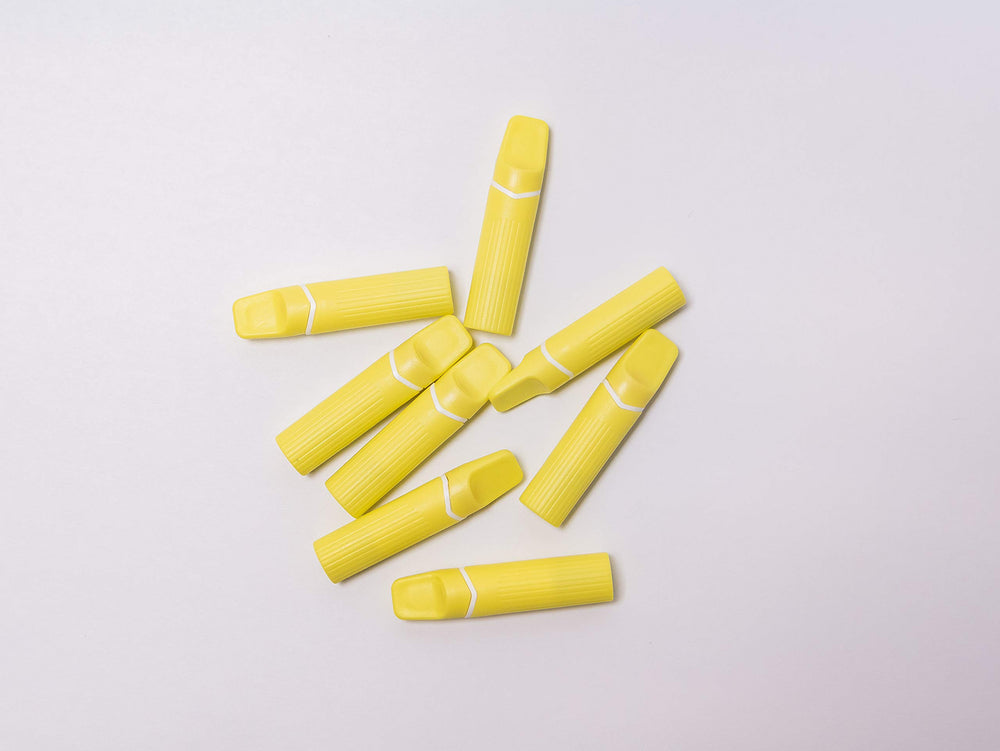 Safeticet 28G needle with 1.50 mm depth for gentle punctures.