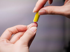 Safeticet safety retraction feature reduces needle exposure after use.