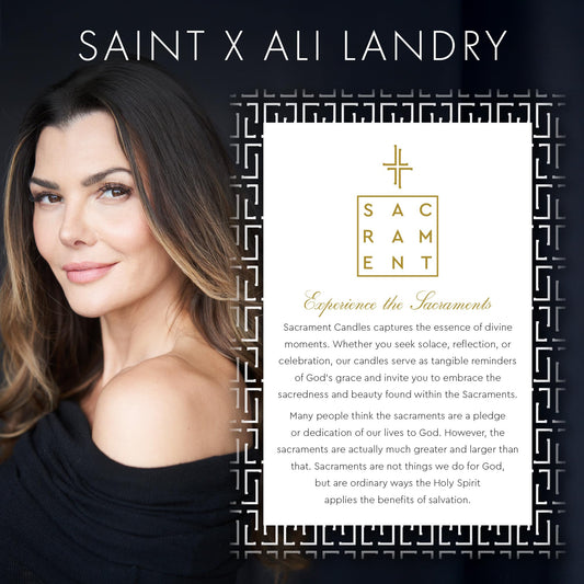 Scent notes of lilies and cashmere fill the room with comforting ambiance