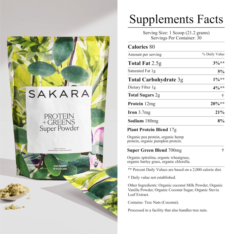 SAKARA Protein + Greens glass with blender in action for a smoothie.