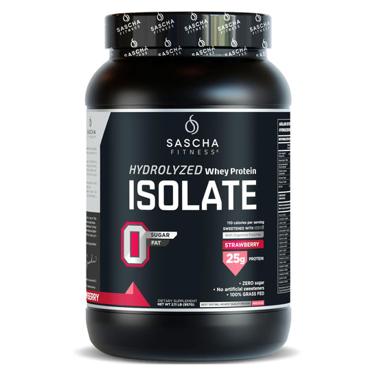 Sascha Fitness hydrolyzed whey protein isolate strawberry powder being poured for fast muscle support