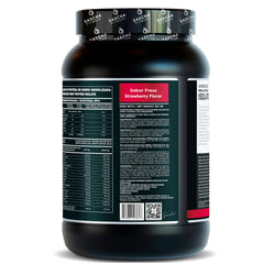 Sascha Fitness hydrolyzed whey isolate scoop beside blender for daily protein