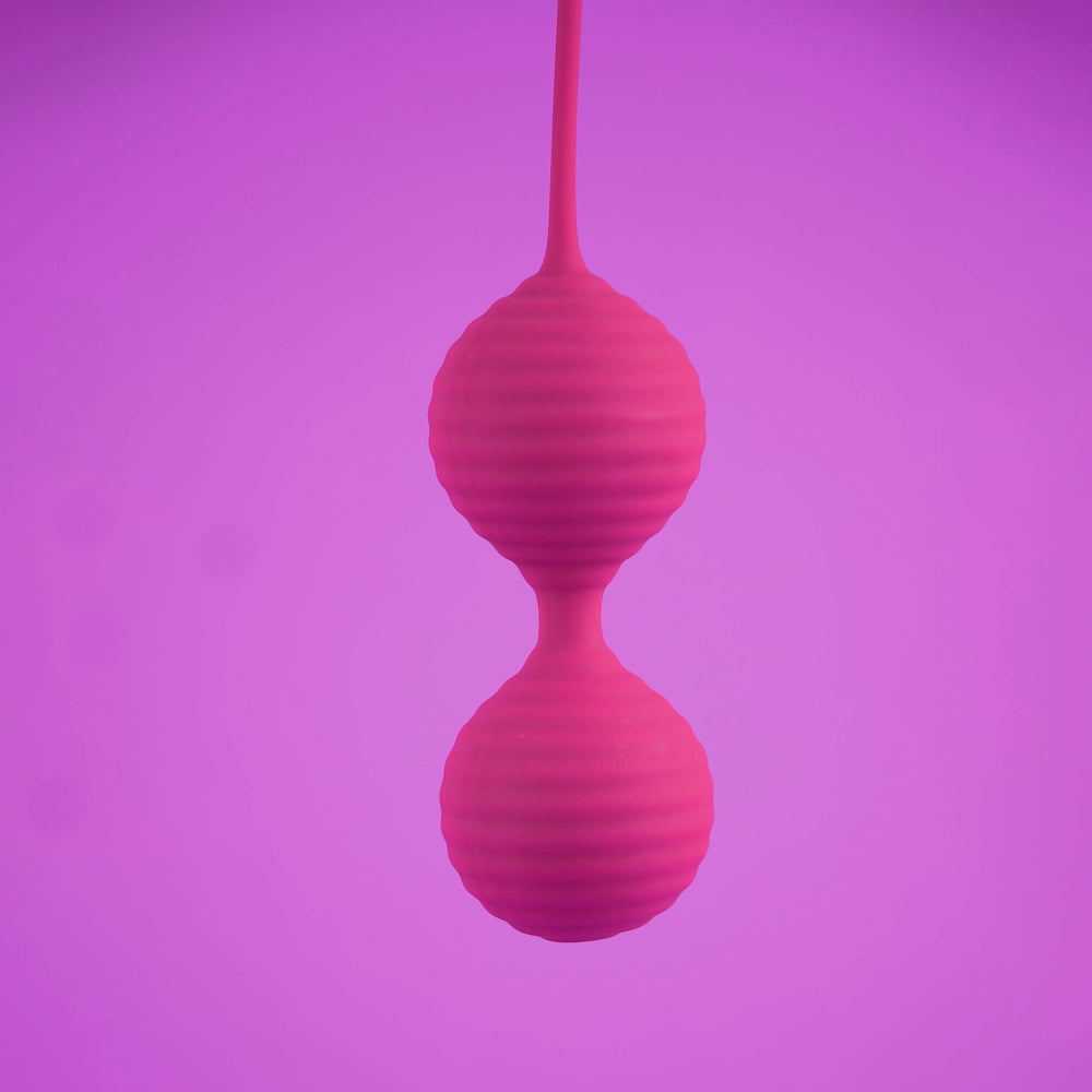 Sen Intimo Kegel Balls medical-grade silicone shell ensures body-safe cleaning.