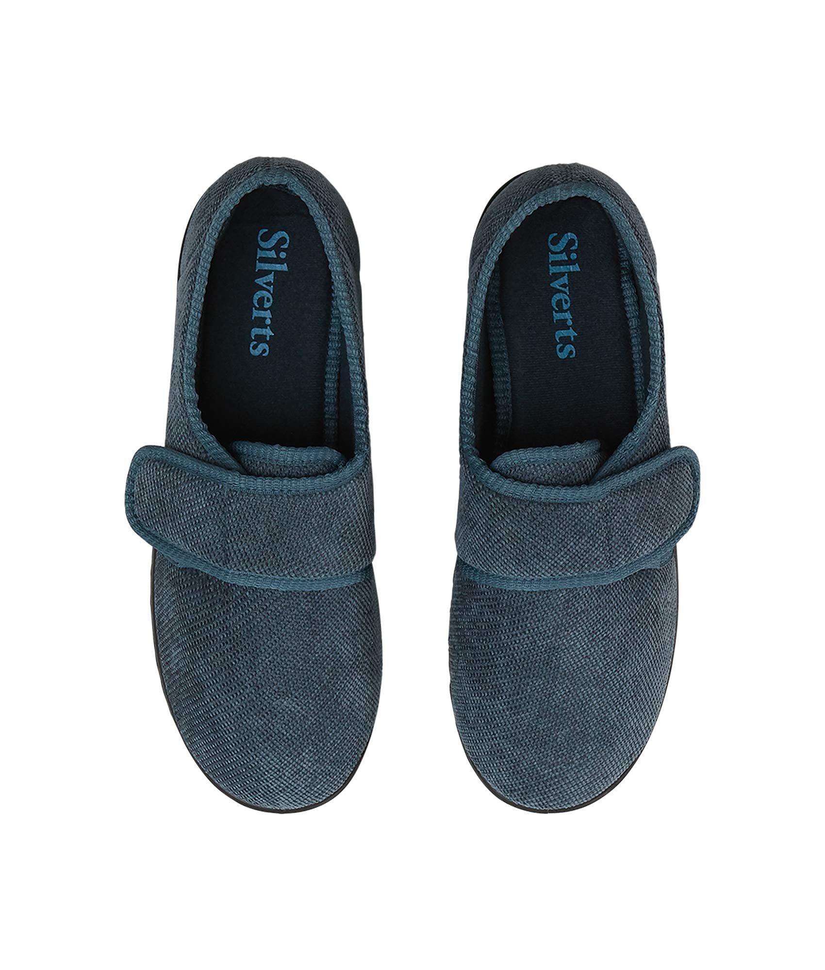 Silvert's roomy interior supports edema comfort and easy self-dressing.