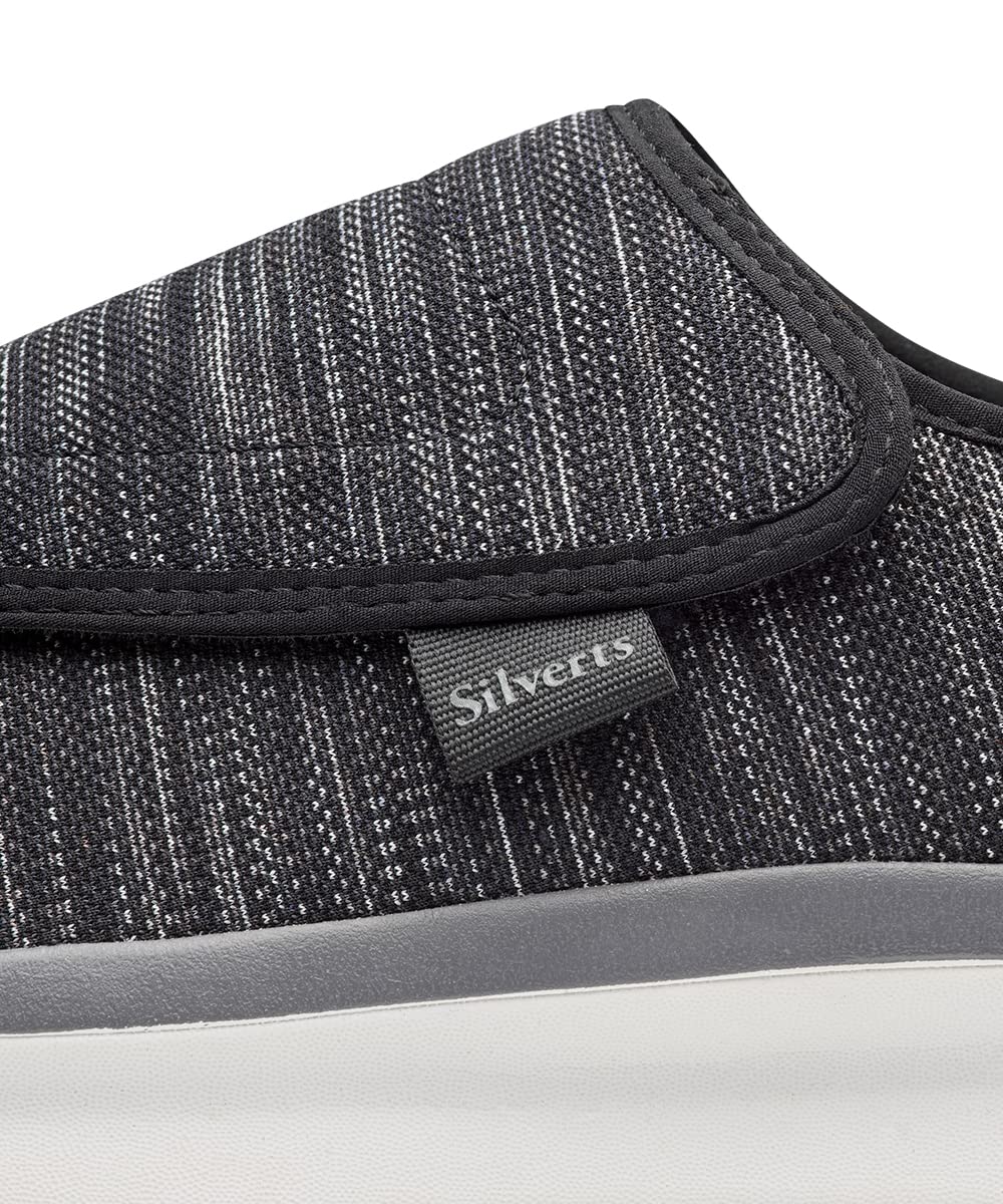 Silvert's color options in Black, Multi Black, and Olive for daily outfits.