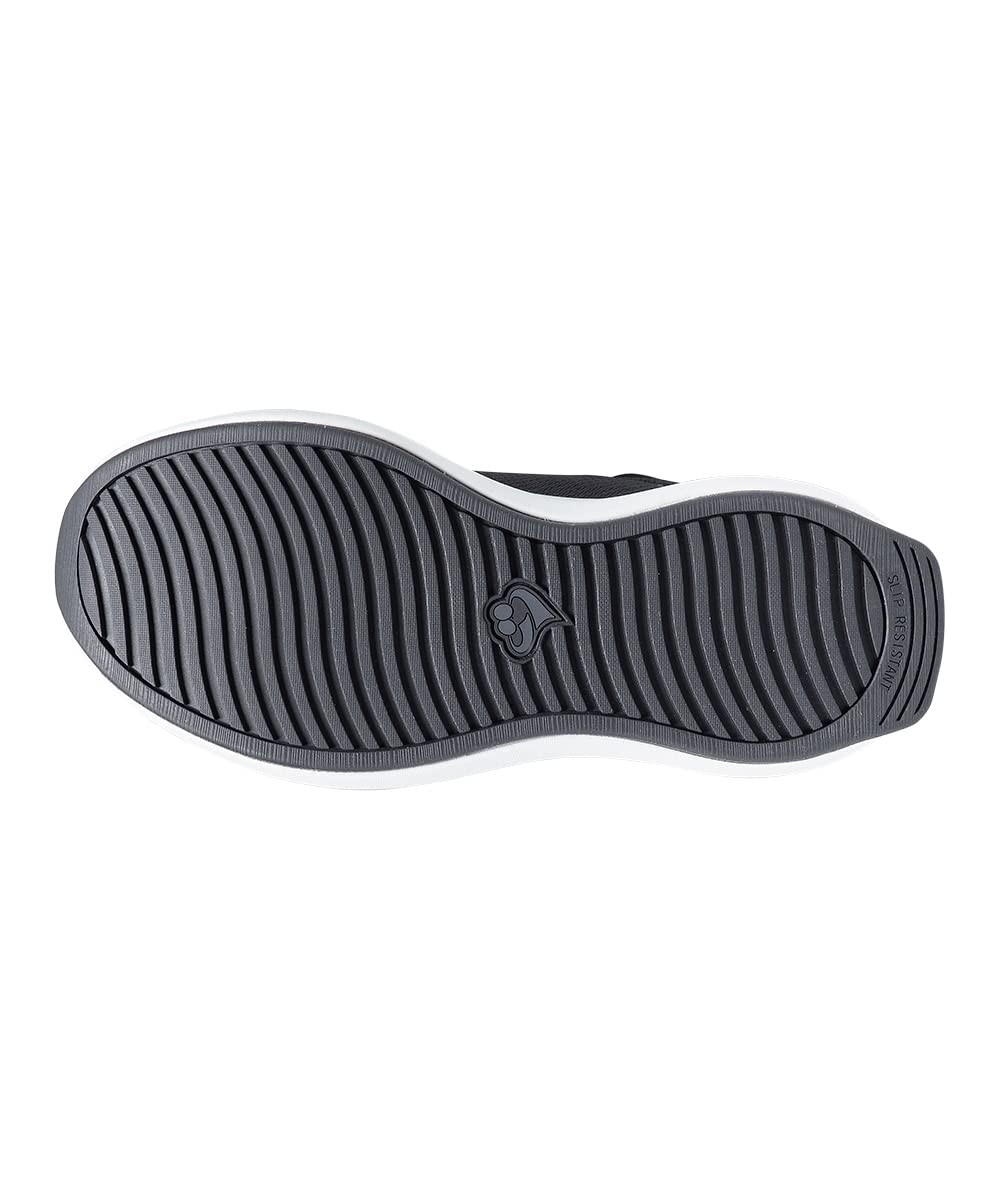 Silverts slip-resistant outsole enhances stability on diverse indoor and outdoor surfaces.