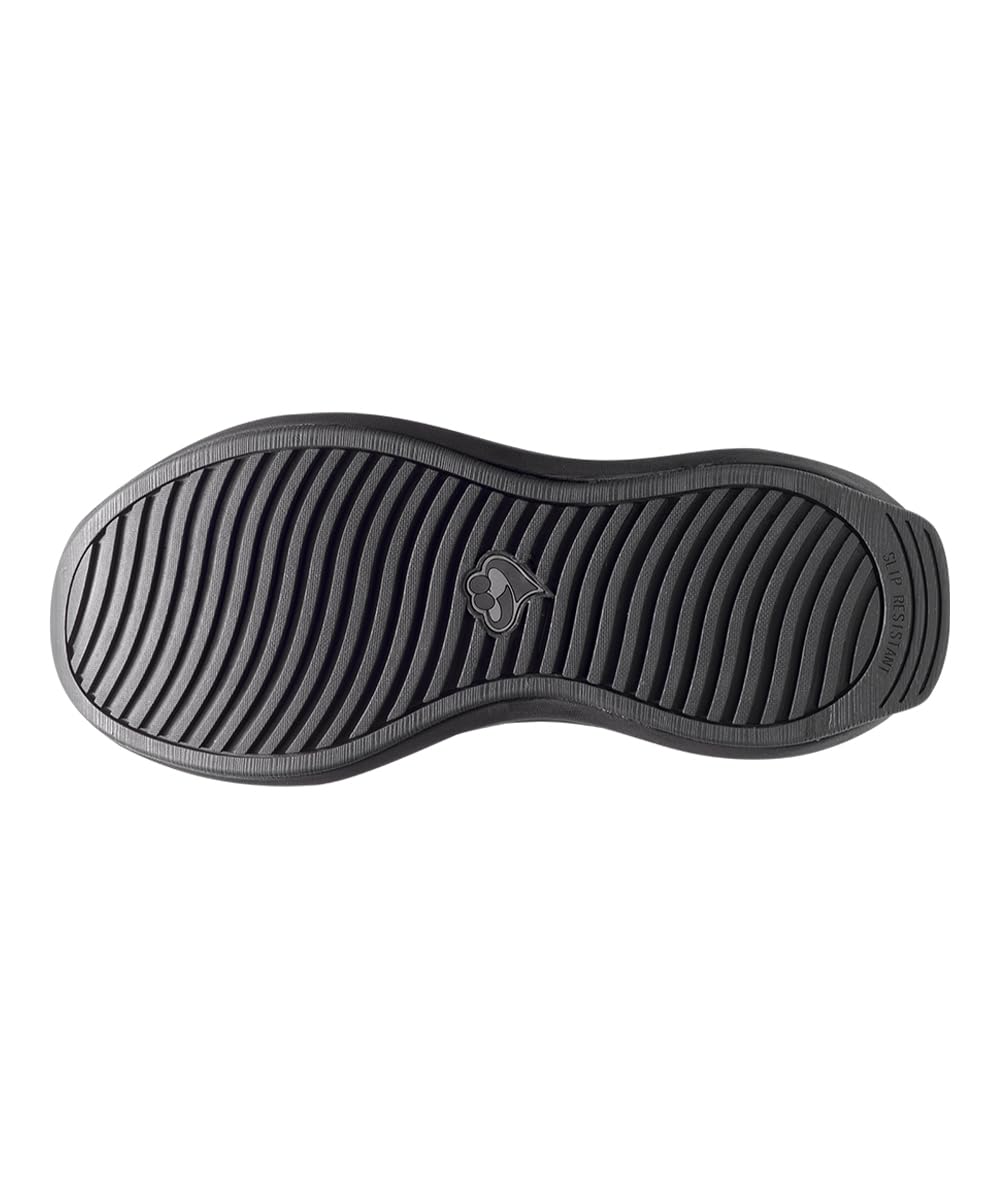 Silvert's extra depth interior allows orthotics and reduces pressure points.