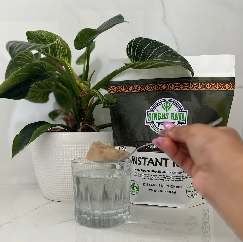 SINGHS 4oz packaging keeps kava portable and mess-free.