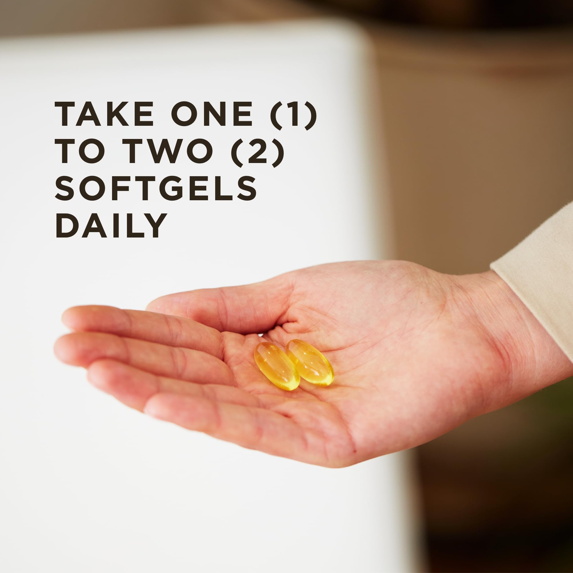 Solgar Evening Primrose Oil label highlights premium cold-pressed extract.