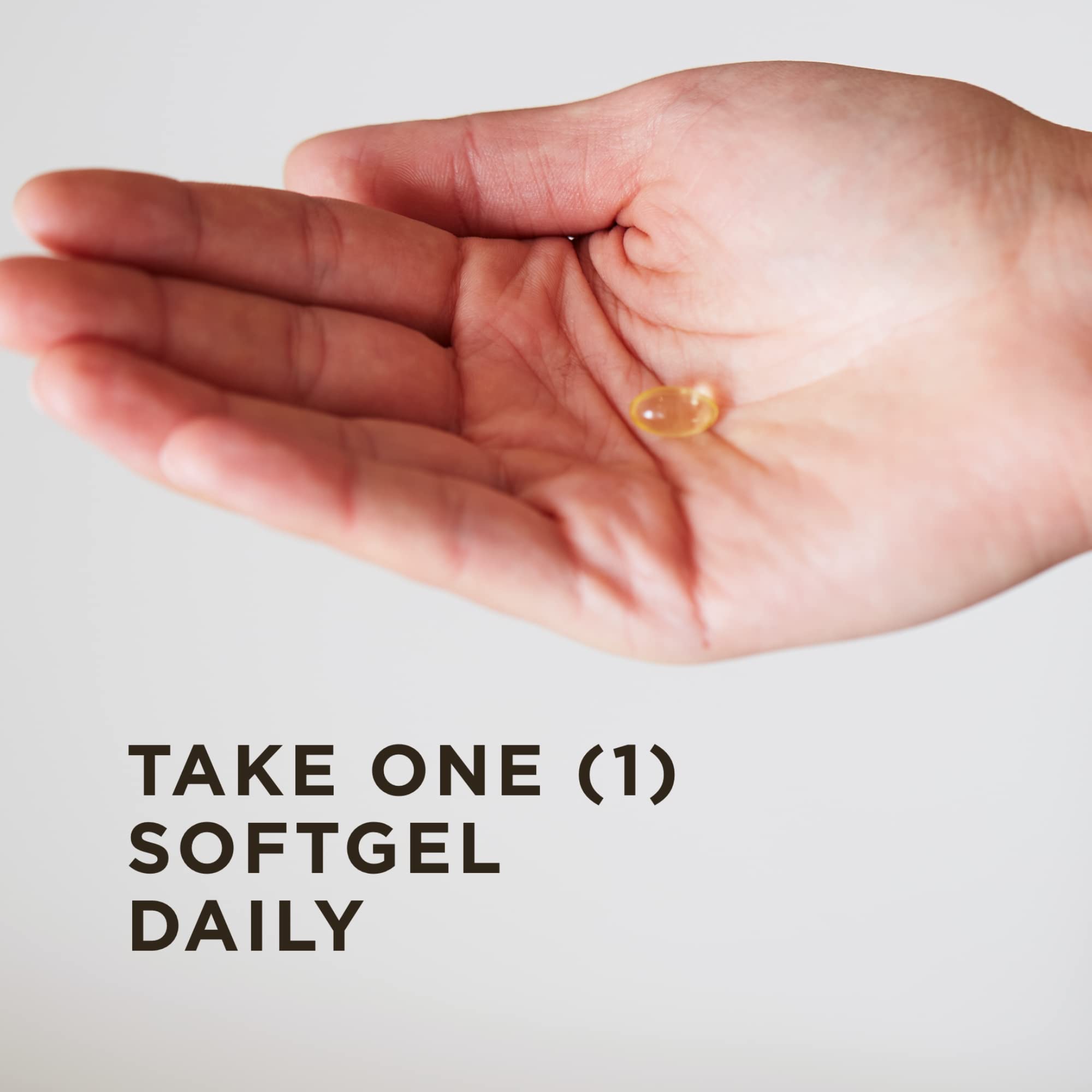 Solgar D3 softgels close-up highlighting oil-based formulation