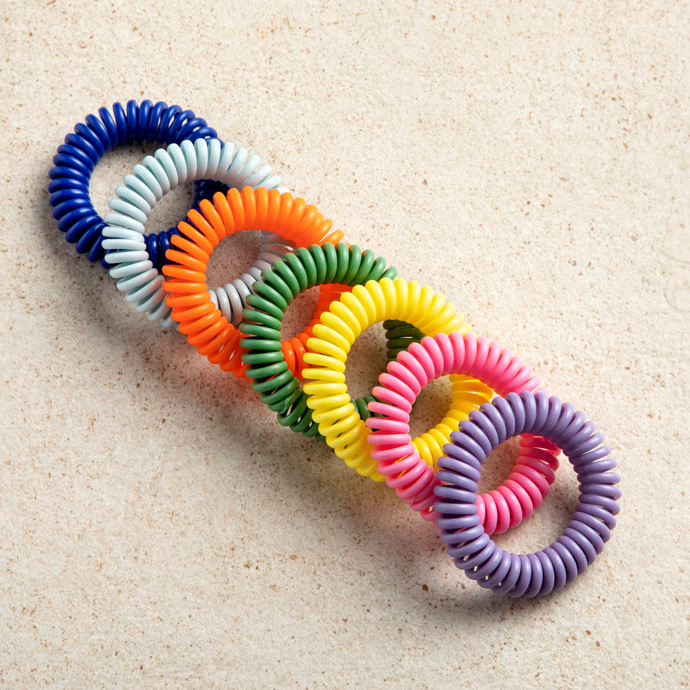 SOULSATION bracelet scent featuring citronella and lemongrass for outdoor use.