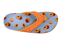 Spenco Yumi Fruitopia Peaches cushioned midsole cushions every step.