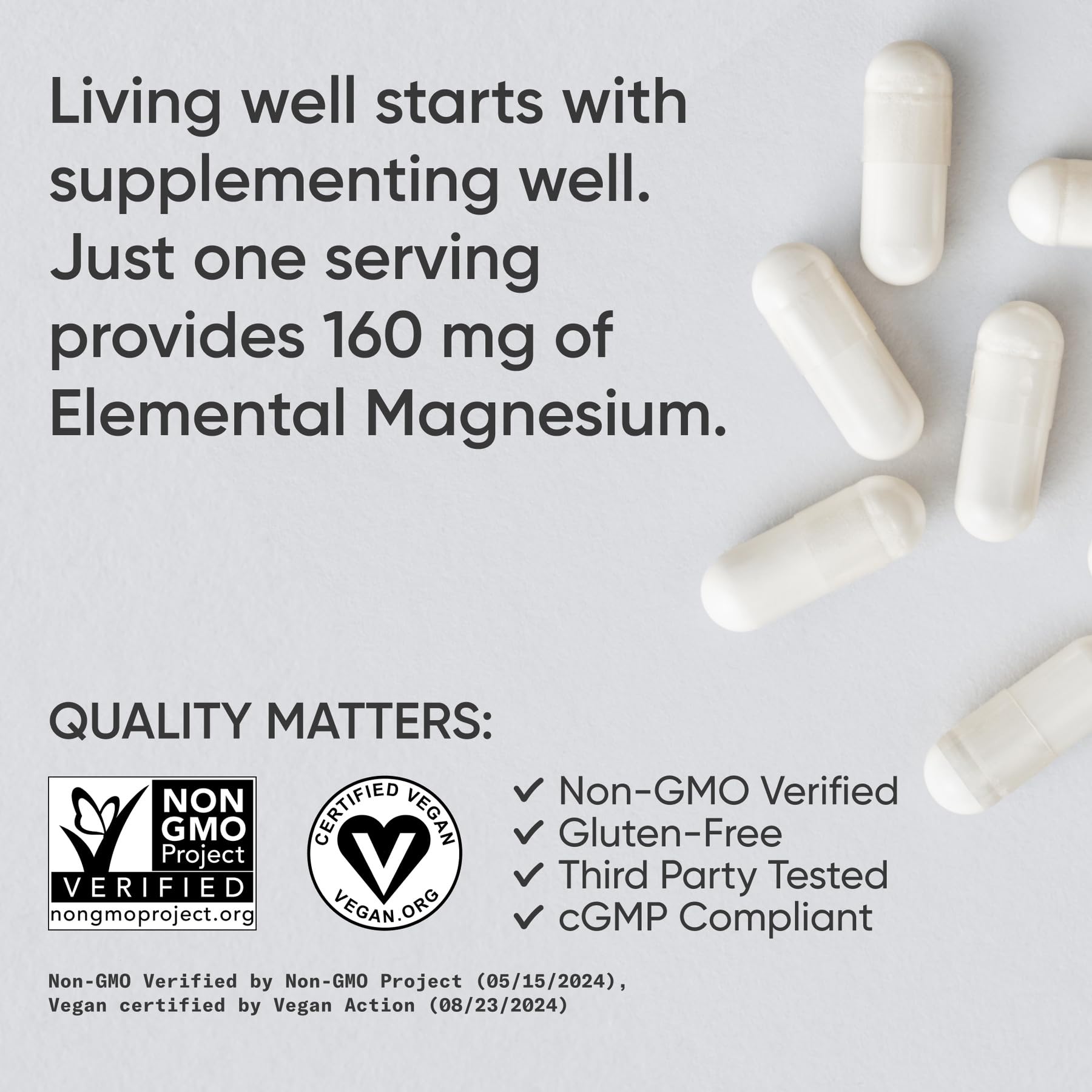 Sports Research Magnesium Glycinate pour-shot illustrating daily intake.