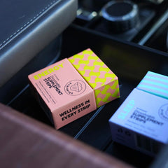 STRIPPIES mint flavor close-up with crisp refreshing taste.