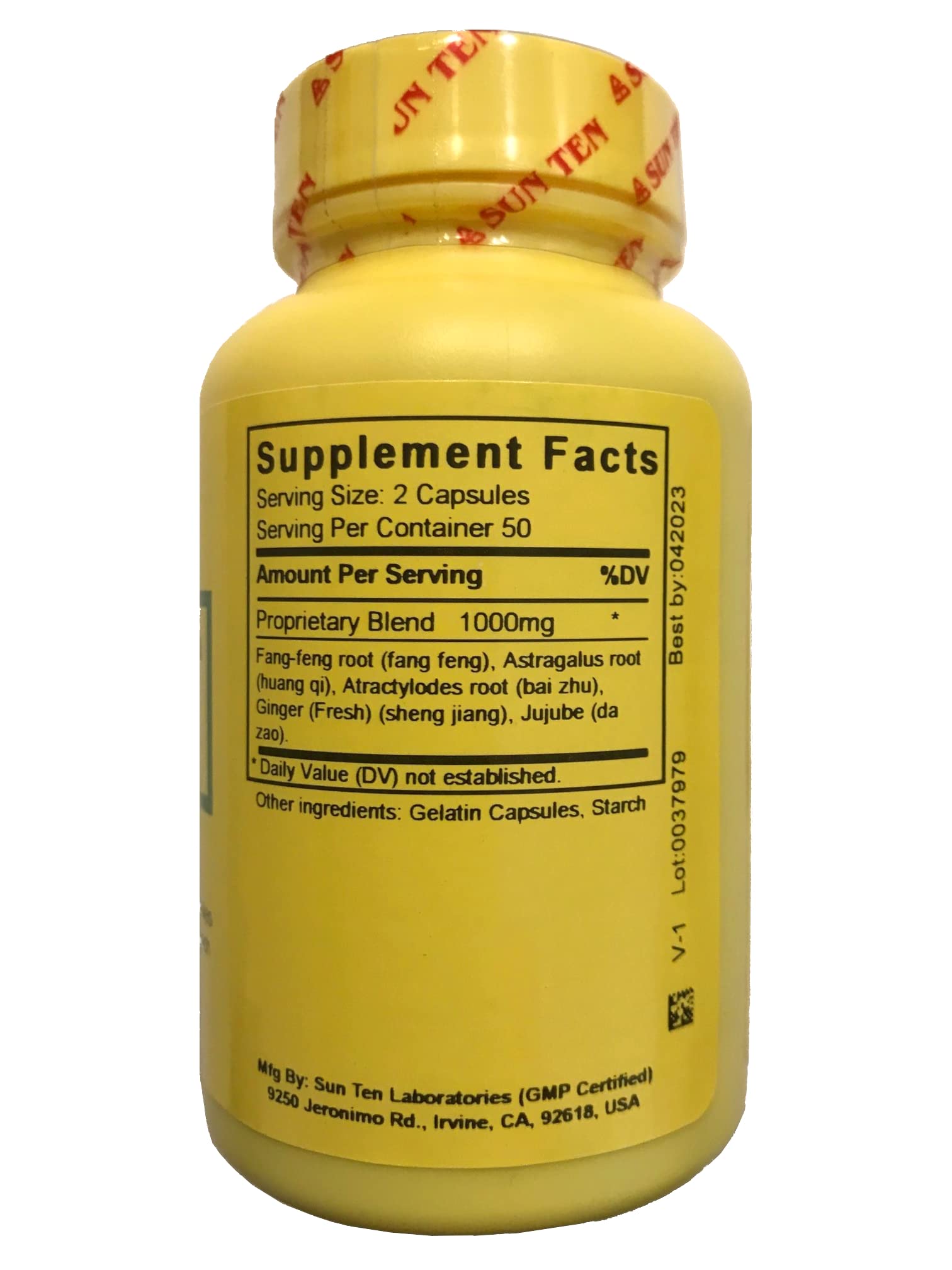 Sun Ten Siler & Astragalus capsules being poured to illustrate simple daily use