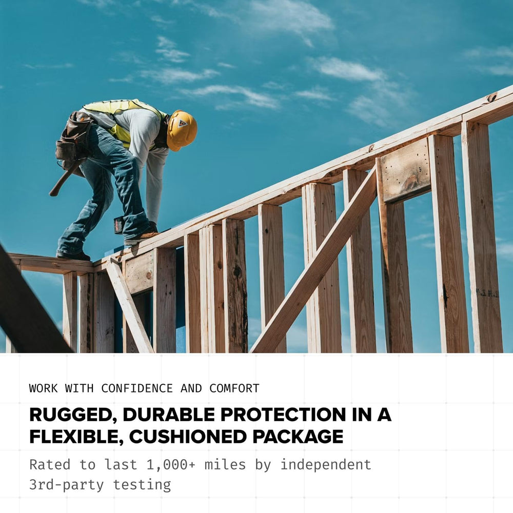 Superfeet Work Moisturewick top cover helps reduce odors and keep feet fresh.