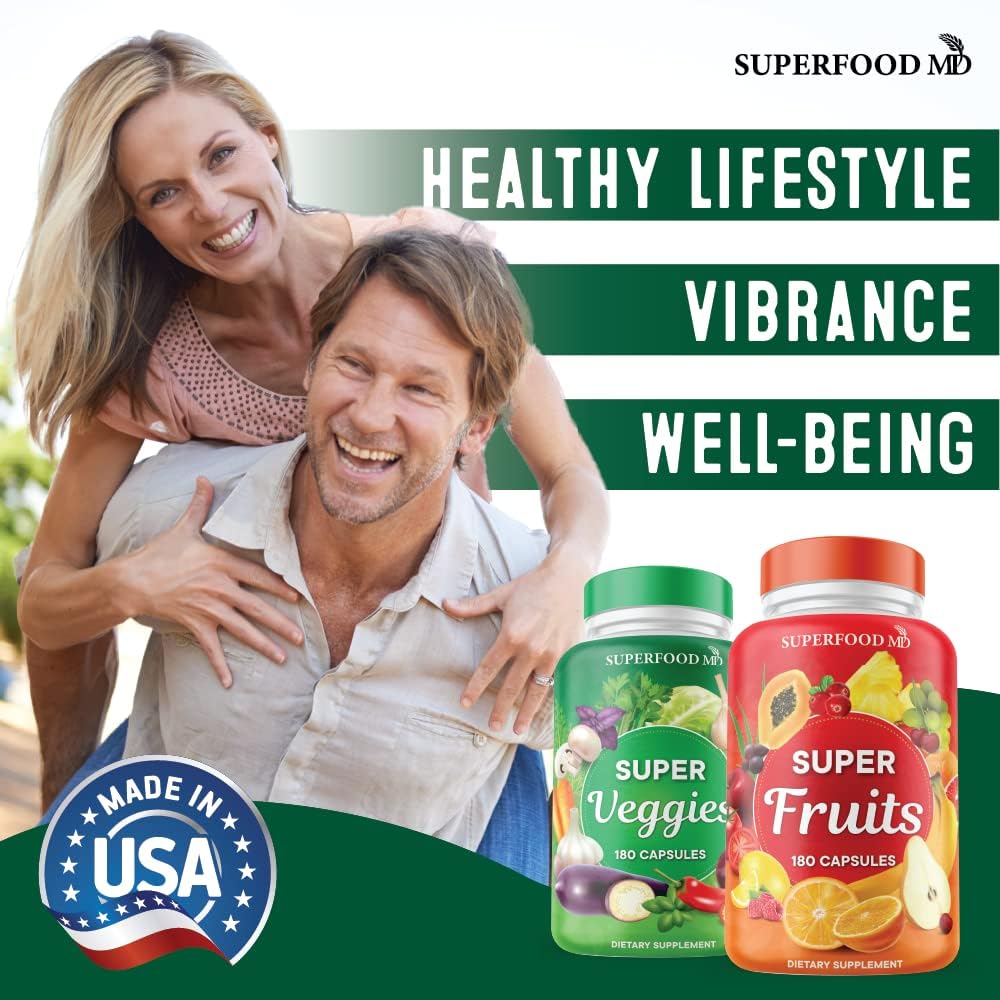 Serving spoon with Superfood MD fruit and veggie capsules for daily routine