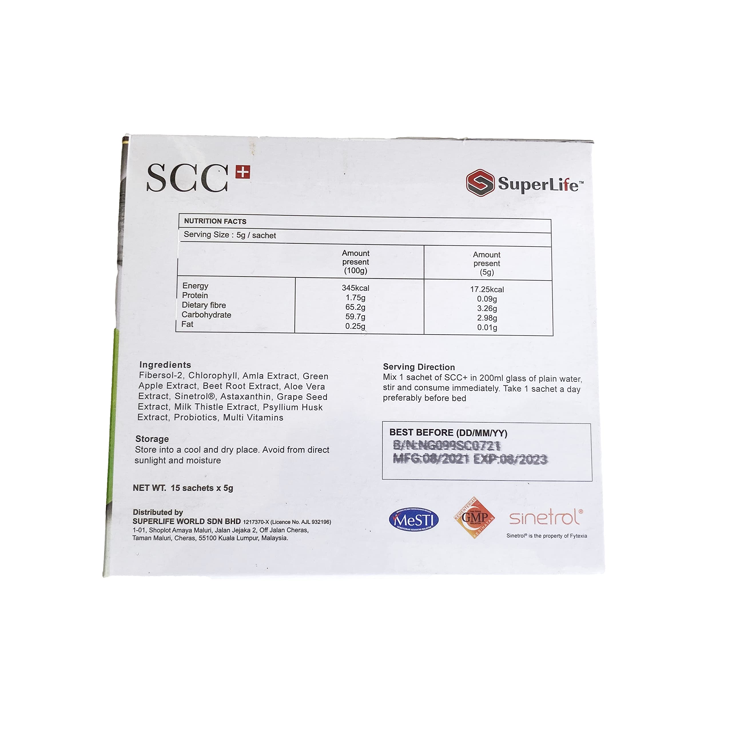 Superlifeworld SCC15 bottle pour demonstrates easy dosing for dietary colon health support.
