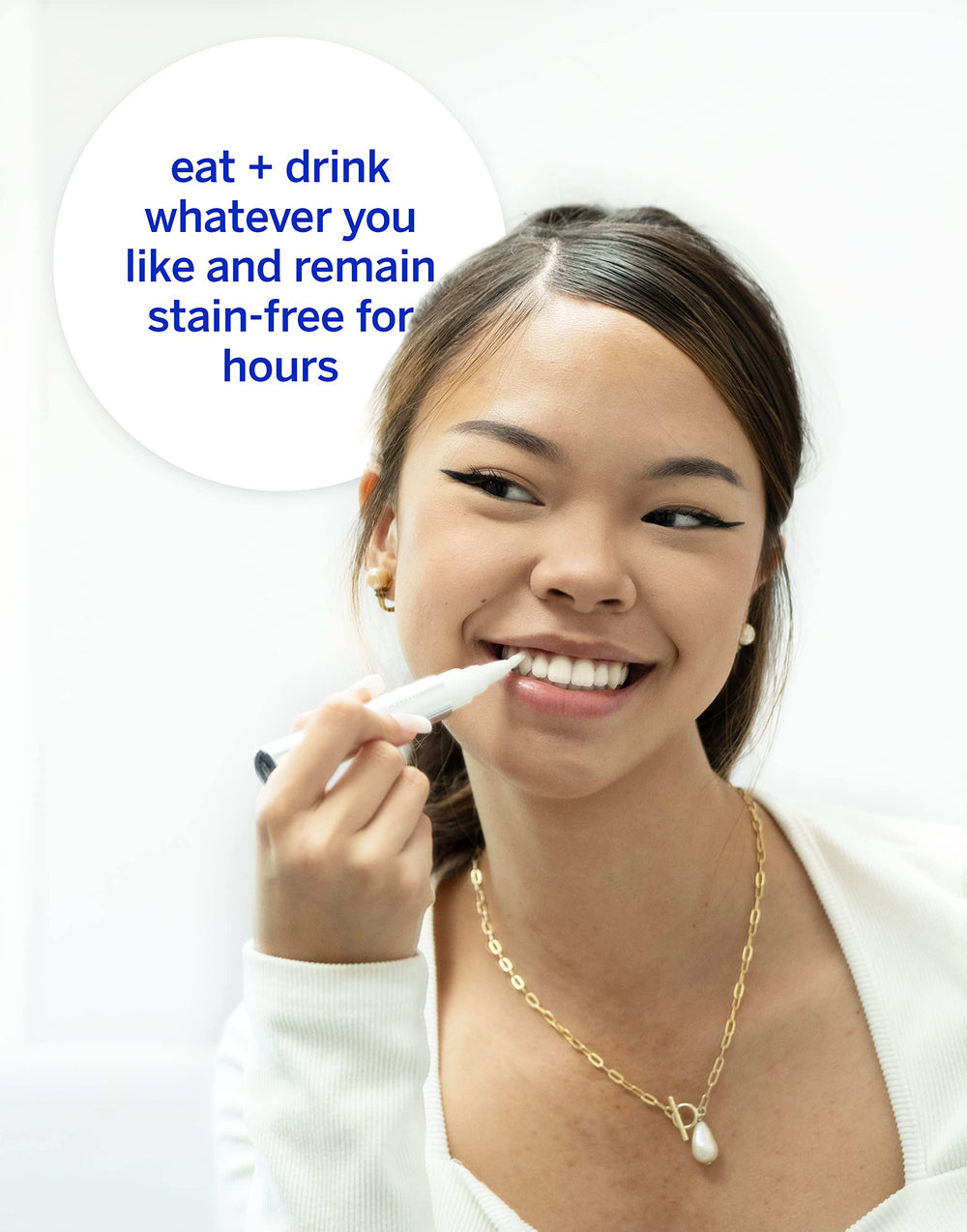 Supersmile Whitening Bolt before-after visual hints at noticeable whitening results.
