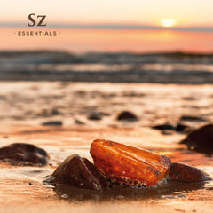 Sz Essentials Amber Oil dropper for precise dispensing.