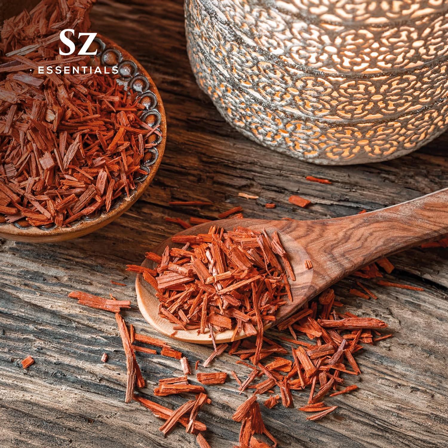 Sz Essentials sandalwood amber bottle preserves freshness and quality.