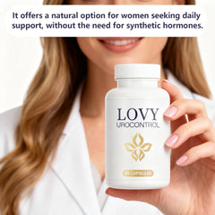 TakTuqa Lovy bottle pour demonstrates easy daily use with water.