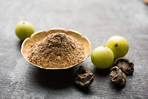 Terrasoul Amla Powder with measuring spoon for smoothie prep