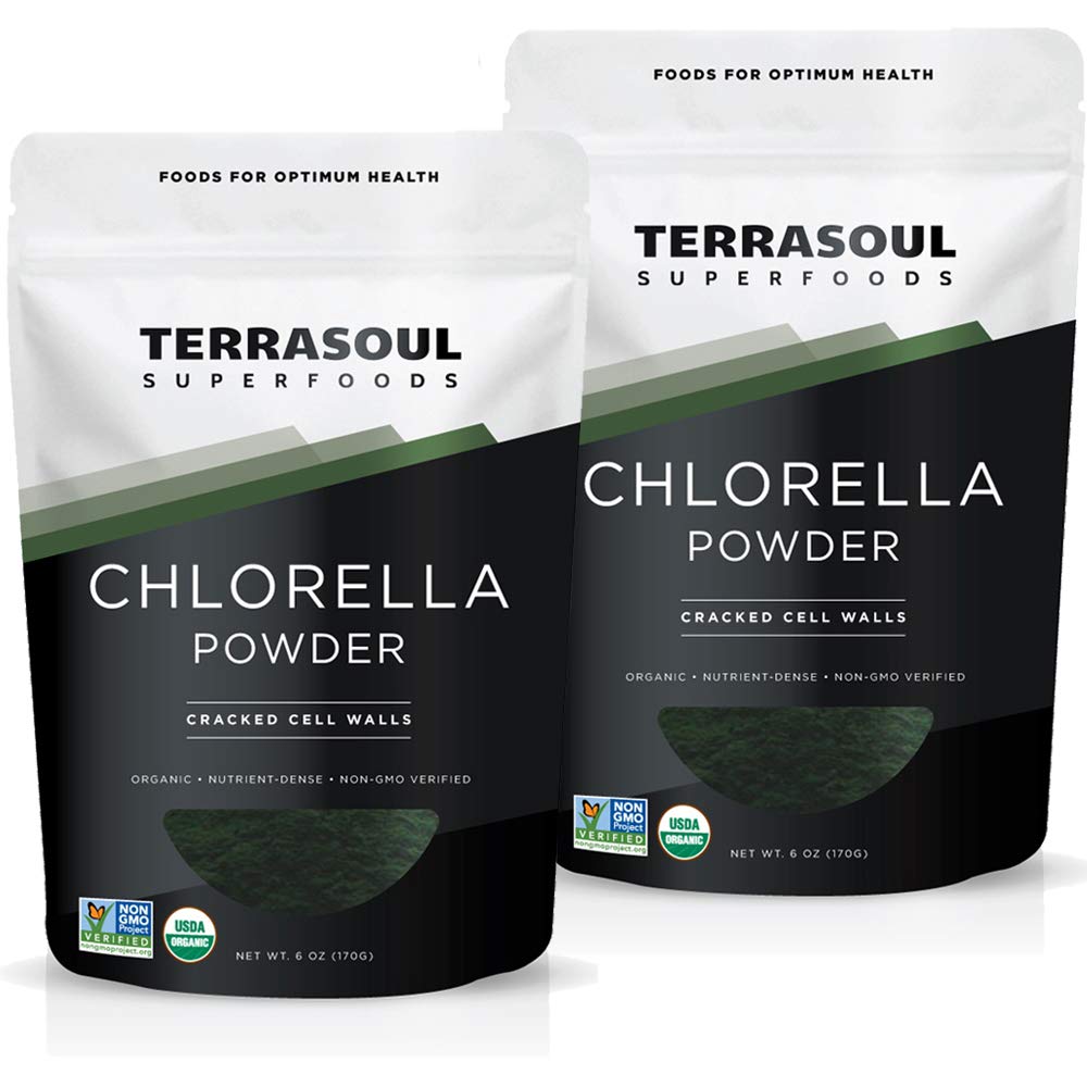 Terrasoul Organic Chlorella Powder label with certification and cracked cell walls for easy blending.