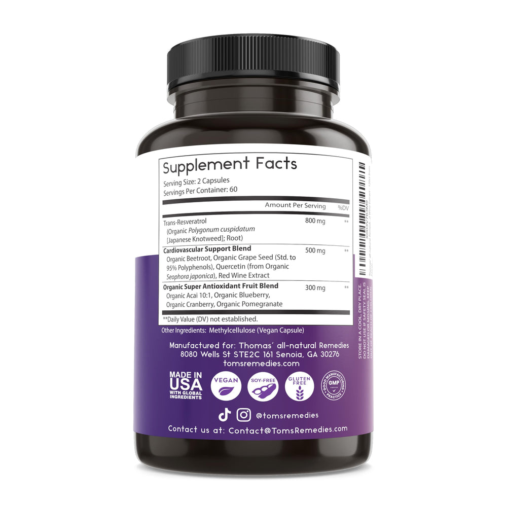 Graphic featuring quercetin to suggest complementary antioxidant activity.