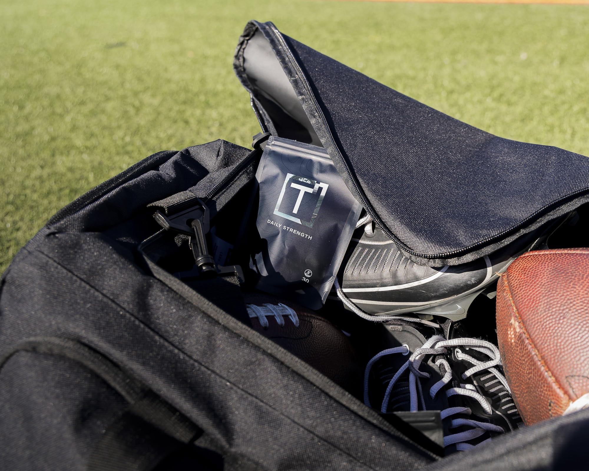 THREAD Performance Daily Strength capsules poured into food demonstrate flexible intake