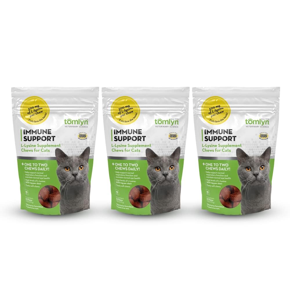 Tomlyn Immune Support Lysine chews packaging showing a 3-pack for easy daily use.