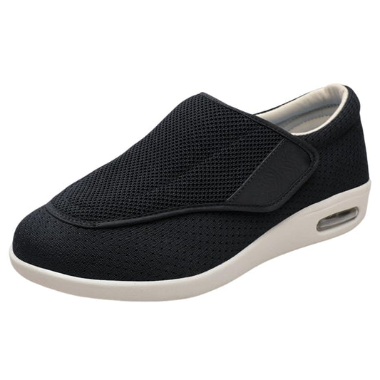 TomnuK wide-width toe-box for extra room and comfort